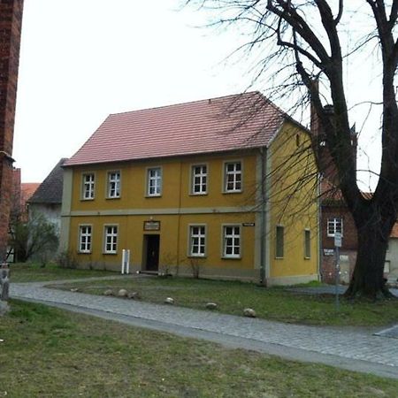 Burgpension Gardelegen Buitenkant foto